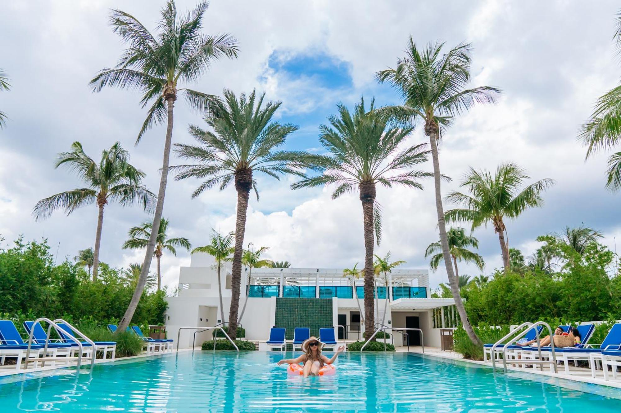 Tideline Palm Beach Ocean Resort And Spa Exterior foto